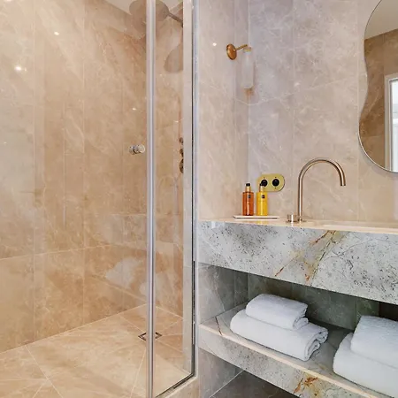 Oniri - Serviced In Saint Germain 아파트 *